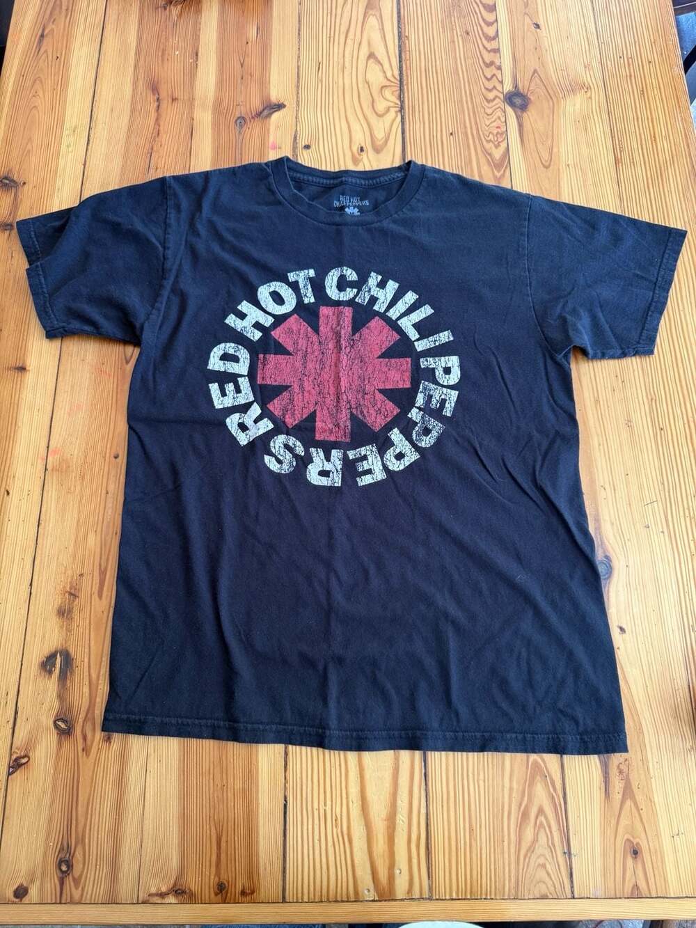 Red Hot Chili Peppers Graphic T-Shirt Size M Black Circle Logo Band Tee